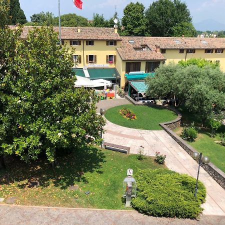 Irides Rooms A Un Passo Dai Parchi Divertimento Lazise Exterior photo